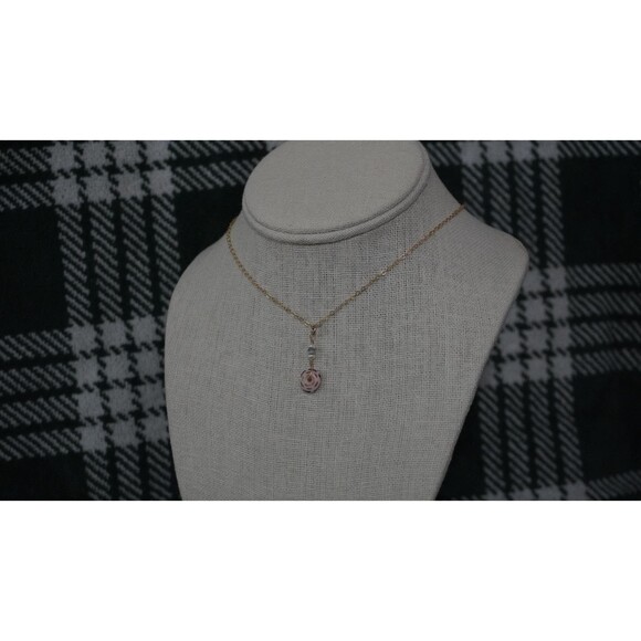 Hebrew Puka Shell Necklace - Picture 4 of 7